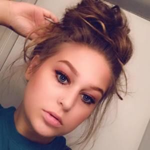 Meet your Posher, Becky